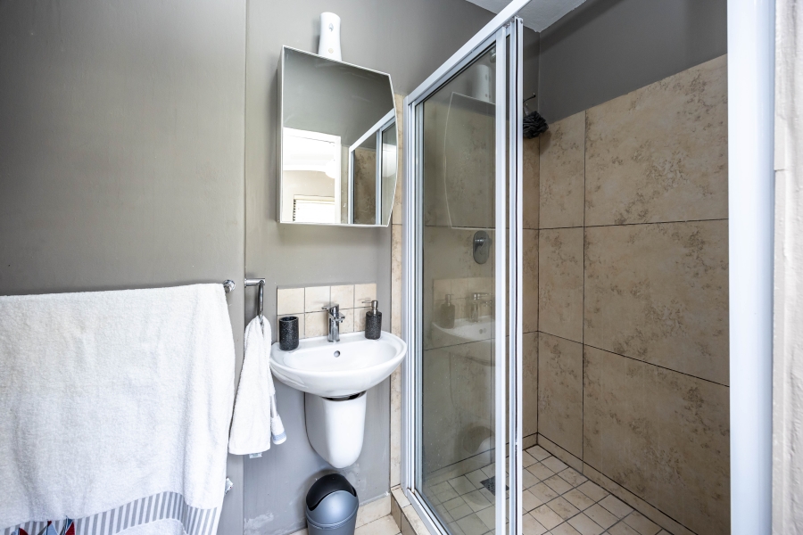2 Bedroom Property for Sale in Nahoon Valley Park Eastern Cape